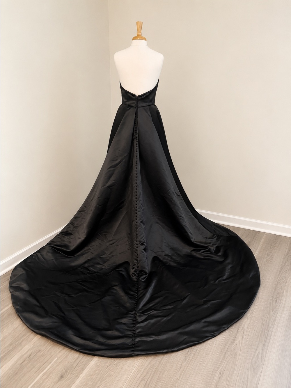 Strapless Black Wedding Gown - Picture 2 of 4